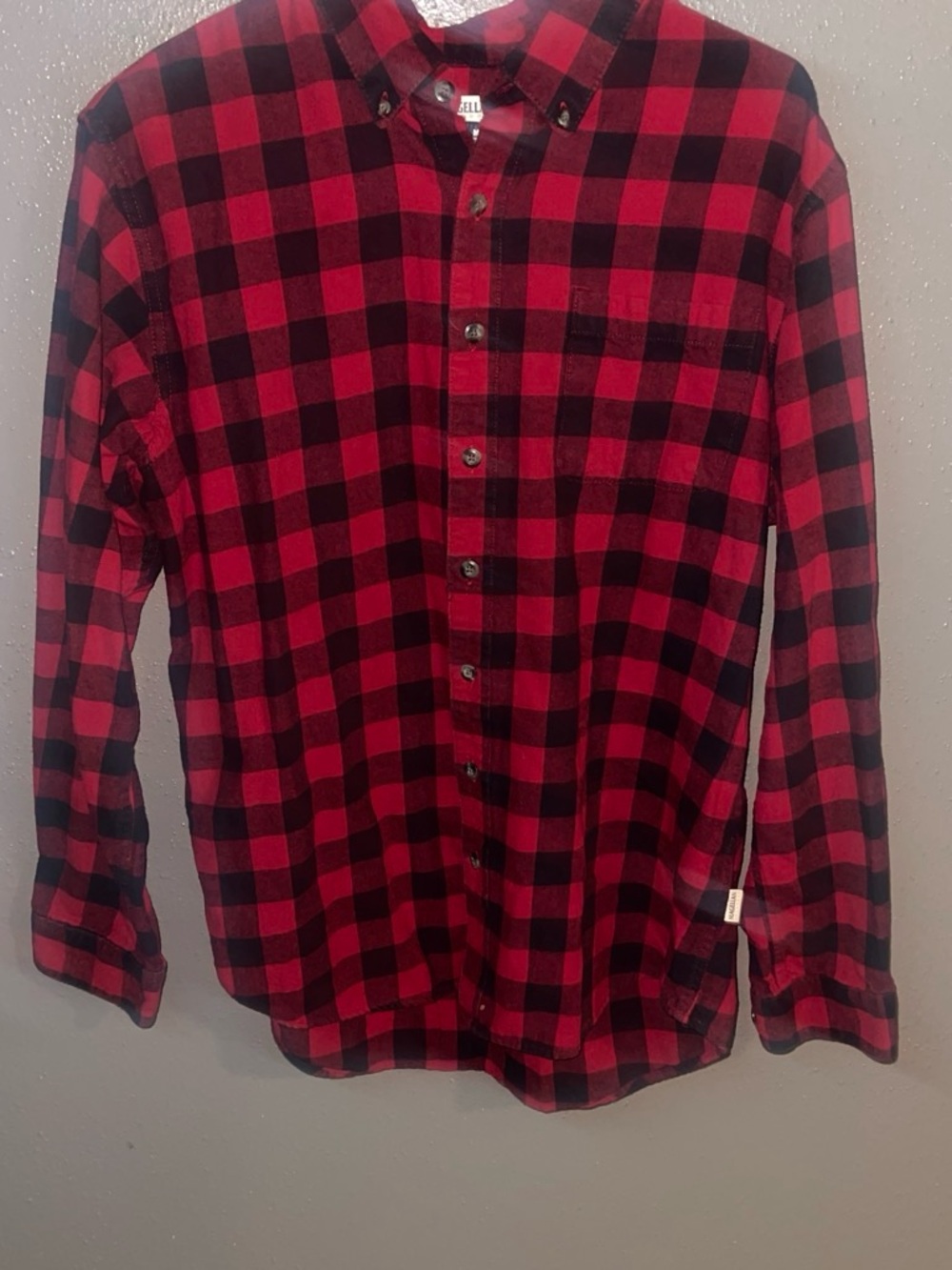 Magellan Outdoors Red & Black Buffalo Plaid Button-Down Shirt